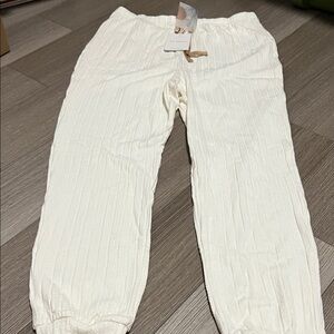 Women’s Cream joggers